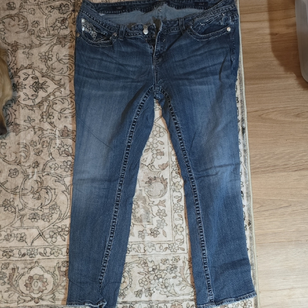 Vigoss Jeans in Faded Blue Wash The Dallas Slim BOOT